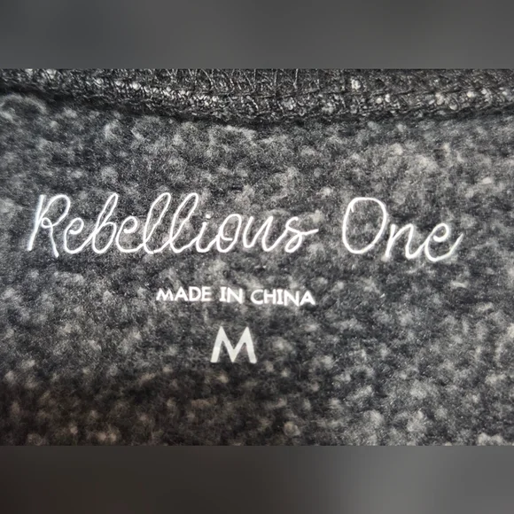 Galaxy Floral Butterfly Pullover Crewneck Sweatshirt Size Medium - Picture 6 of 6